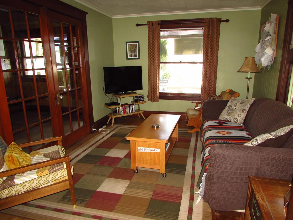 Wanderfalls Guesthouse & Hostel Niagara Falls Bagian luar foto